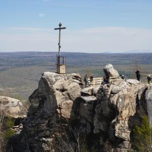 Театральный ландшафтный фестиваль "Тайны горы Крестовой"