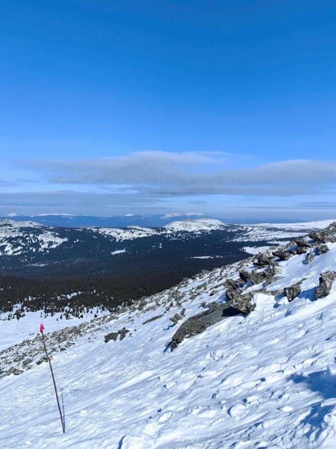 Природный парк "Иремель". Гора Большой Иремель 1582 м. с заброской на УАЗах!