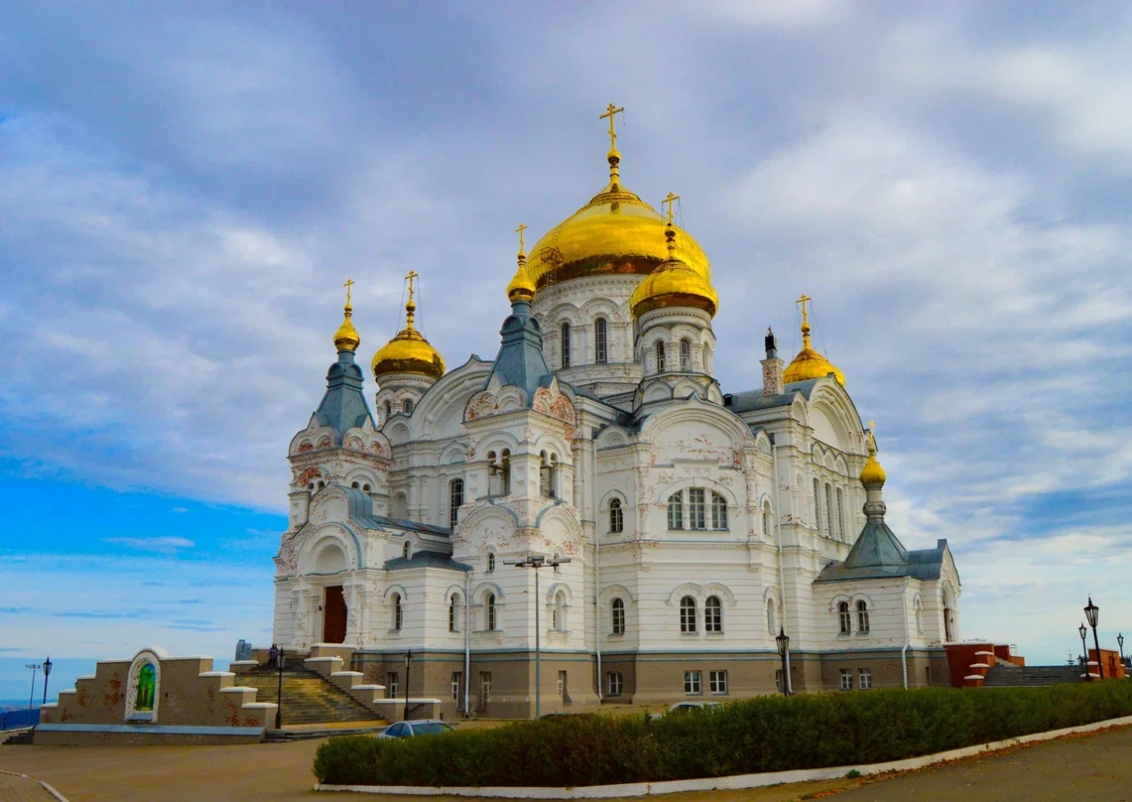 "Уральский Афон", тур в Белогорский монастырь + дегустация в Калинино