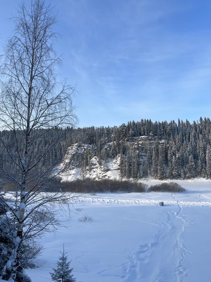 Усть-Койва: "Путешествие по долине реки Чусовая" на снегоходах (в санях), Мельничный ручей и камень Красный
