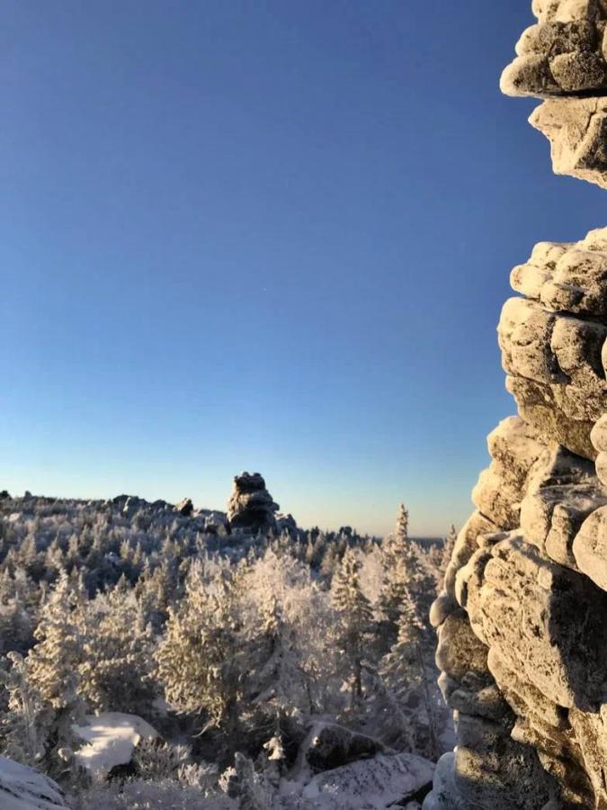 Гора Качканар 878 м и гора Верблюд. Статуя Будды и ступы. Граница Европы и Азии!