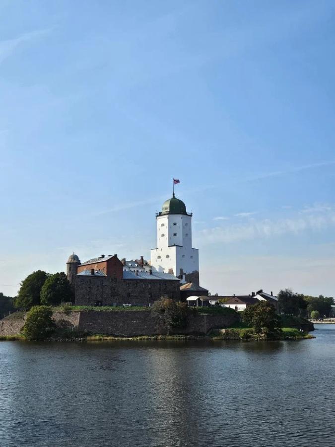 «Очарование Санкт-Петербурга и средневековый Выборг»