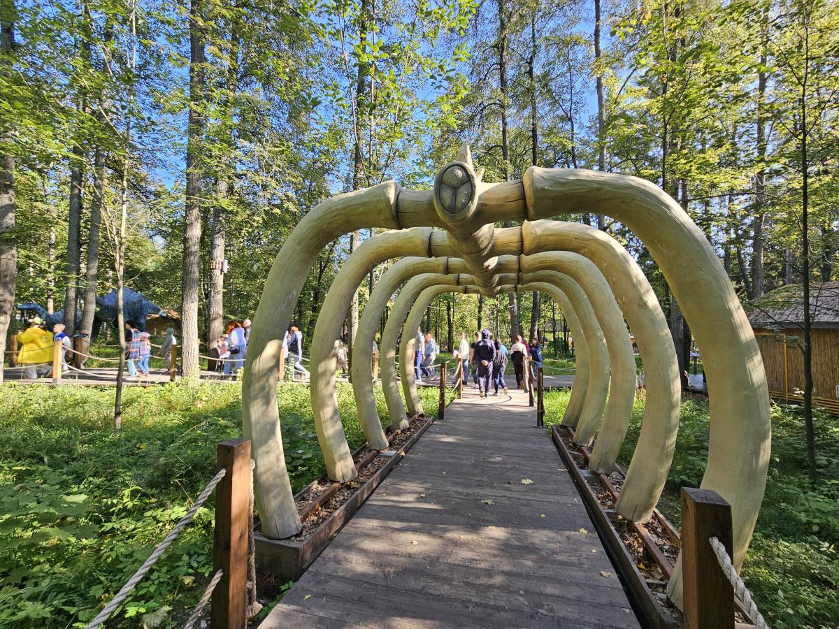 Ижевский Зоопарк и Ижевский Динопарк