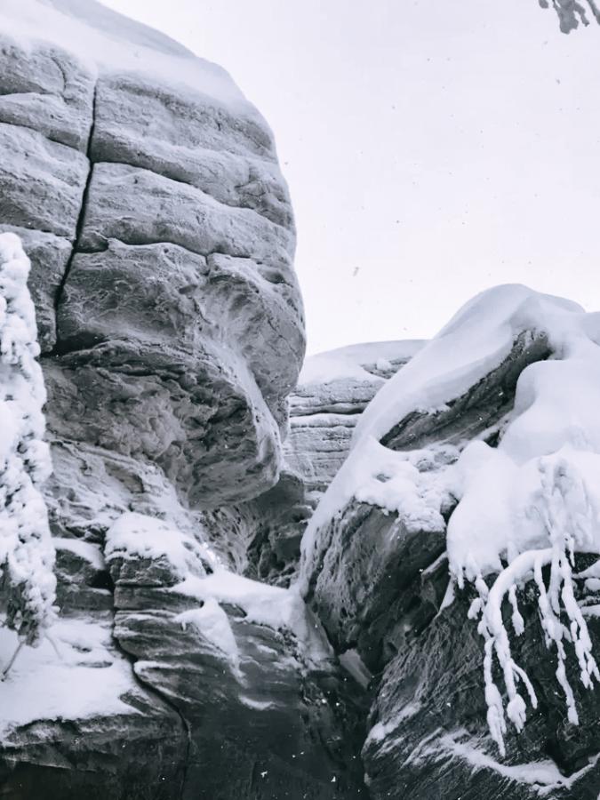 Приключение на Восток земли Пермской: Усьвинские столбы на снегоходах (в санях) + Каменный город + гора Крестовая