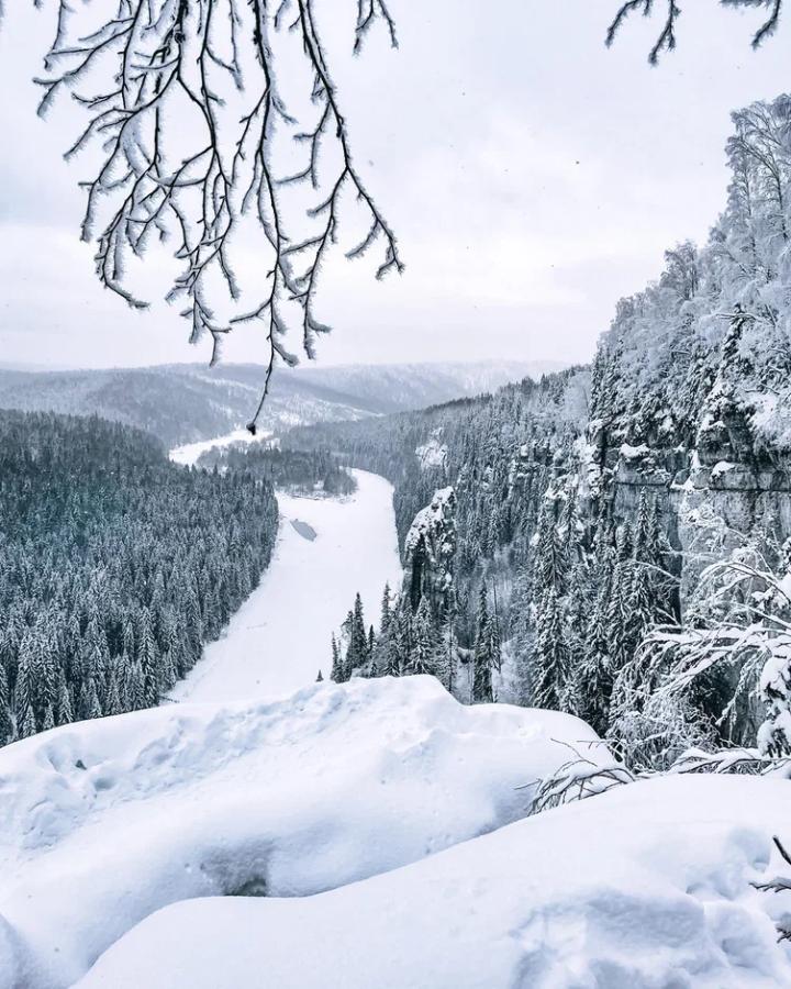Усьвинские столбы на снегоходах и Каменный город