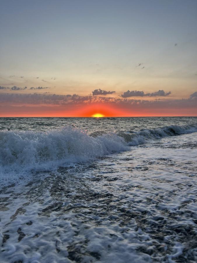 Автобусный тур в  Крым. Судак, Гостевой дом «Небо». На море 9 дней/ 8 ночей