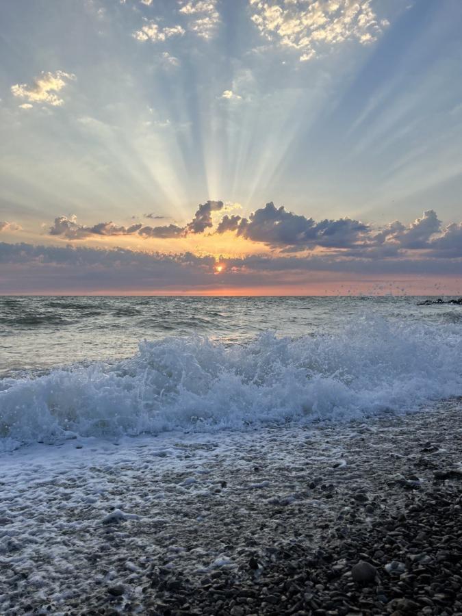 Автобусный тур в  Крым. Судак, Гостевой дом «Небо». На море 9 дней/ 8 ночей