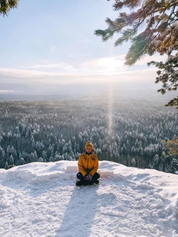 Кын активный: на снегоходах к "Великану" и "Печке" с обедом