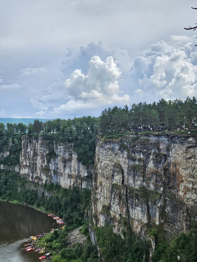 НП «Зюраткуль». Хребет Зюраткуль и Айские притесы.
