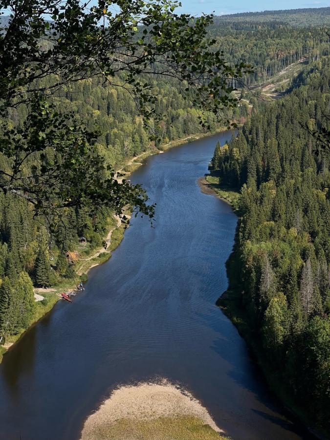 Усьвинские столбы с речной прогулкой (в две стороны) + сказочный парк реки Чусовой